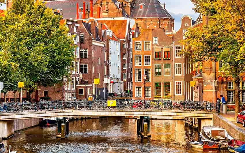 Rent office in Amsterdam